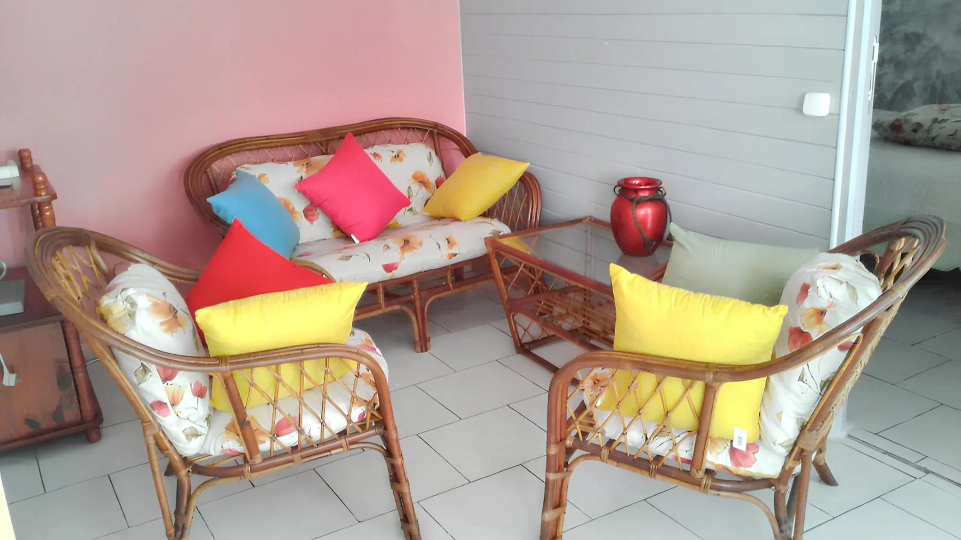Holiday home Maison Confortable Au Moule Avec Jardin Cloture Le Moule